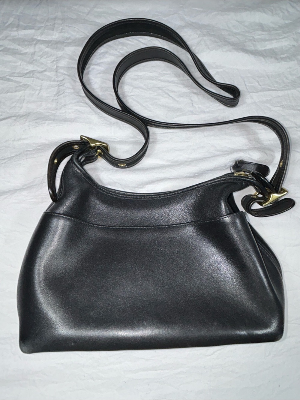 Vintage Coach Black Leather Legacy Small Pocket Zip Crossbody Bag 9136